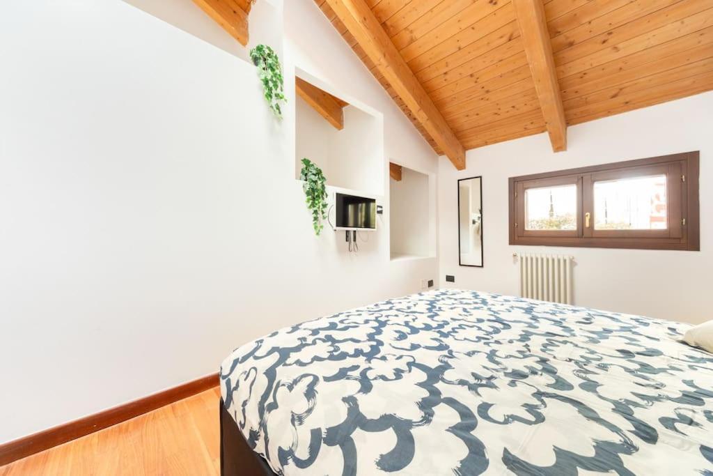 Appartamento Unico A Bologna Con 3 Camere E Parcheggio Gratuito Экстерьер фото