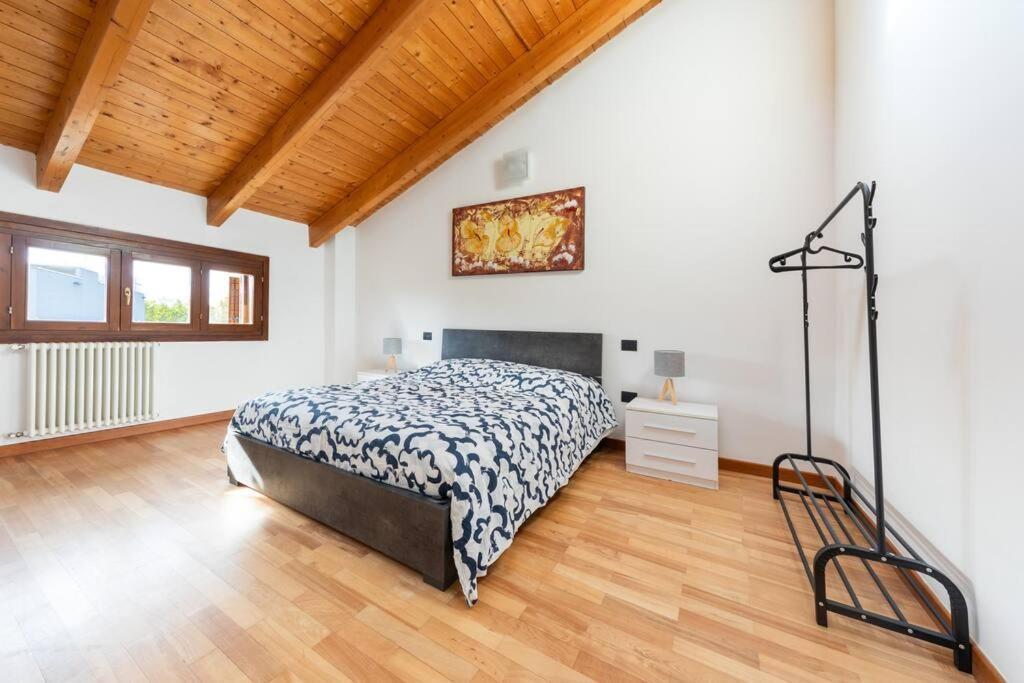Appartamento Unico A Bologna Con 3 Camere E Parcheggio Gratuito Экстерьер фото